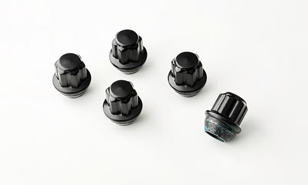 N Performance black wheel nuts