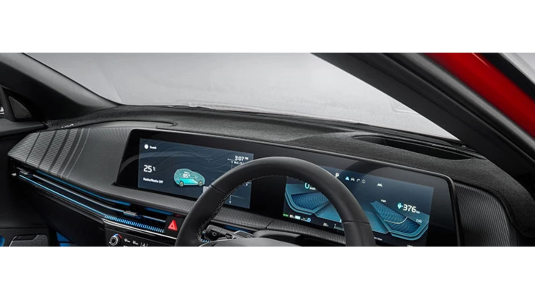 Dash mat – with HUD
