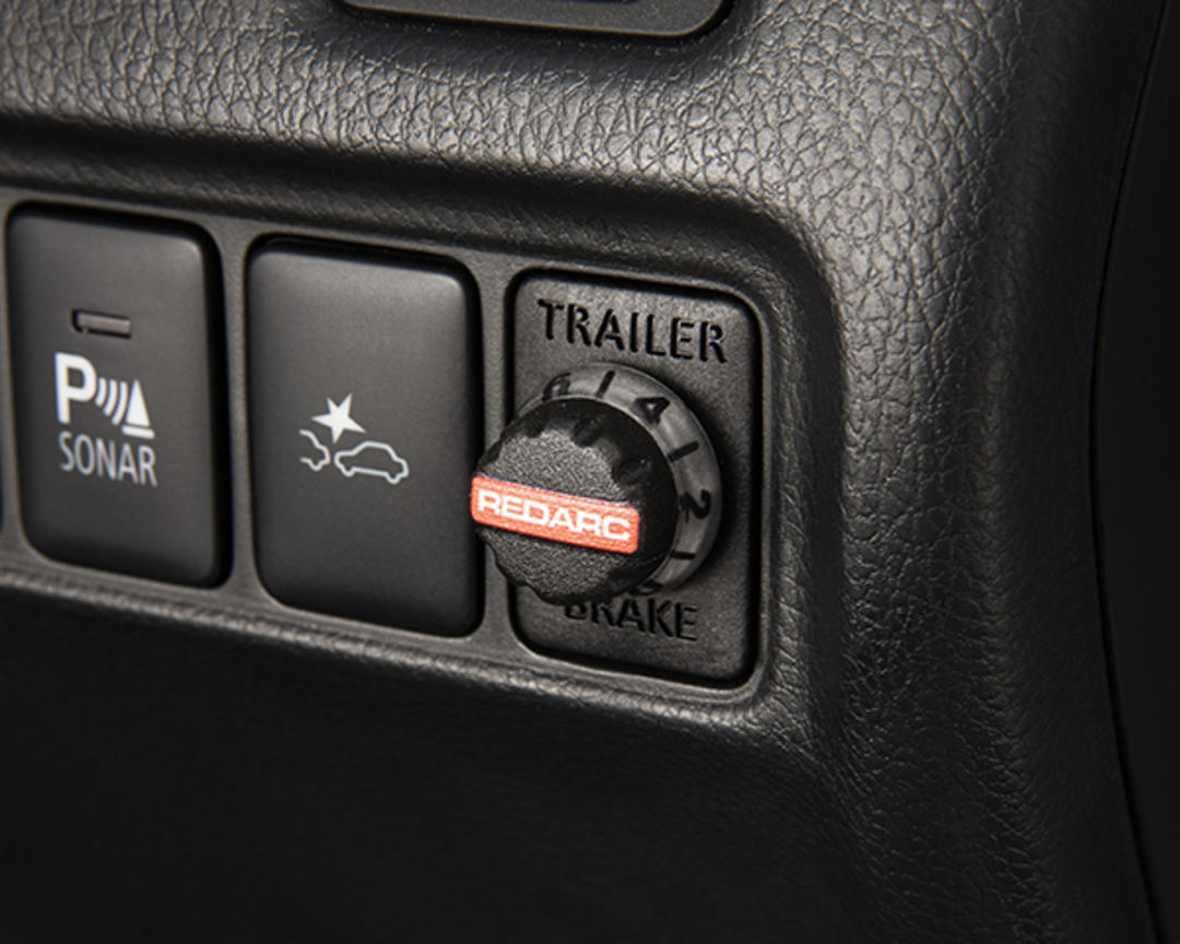 Electric brake controller with harness (REDARC)