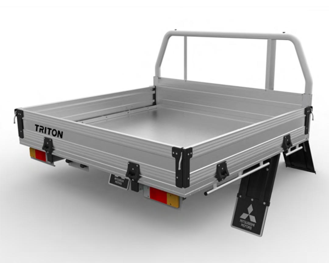 Double Cab, Cab Chassis - Aluminium tray with rear view camera - Wide