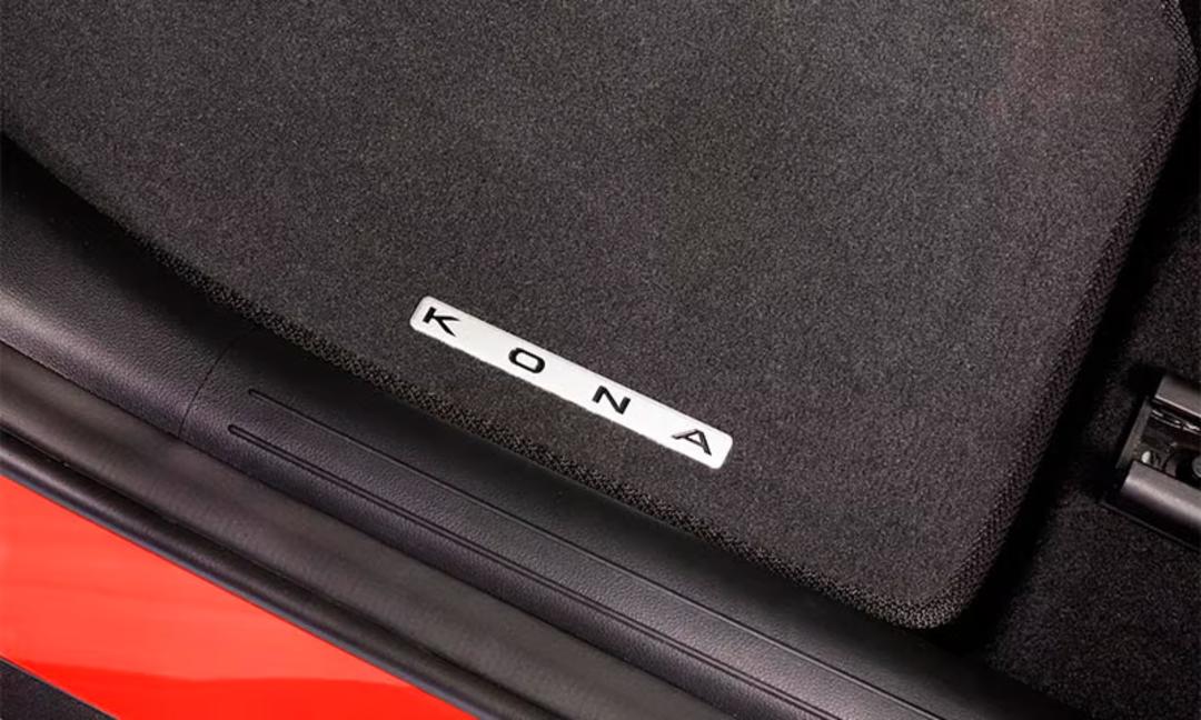 Tailored carpet floor mats