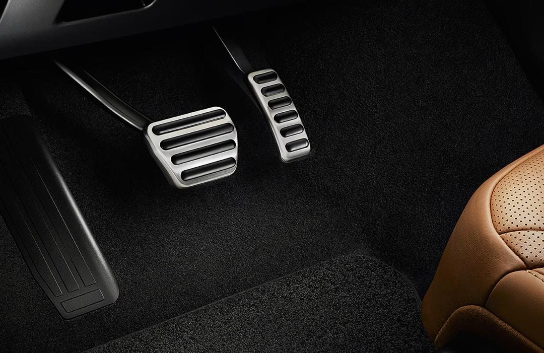 Sport Pedal Covers