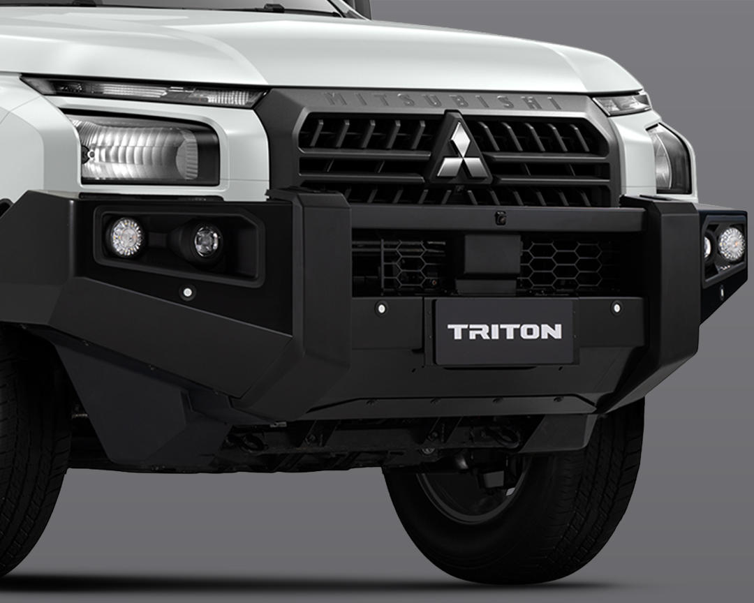 Hoopless Front Protection Bar - Steel suits models with Halogen Headlamps