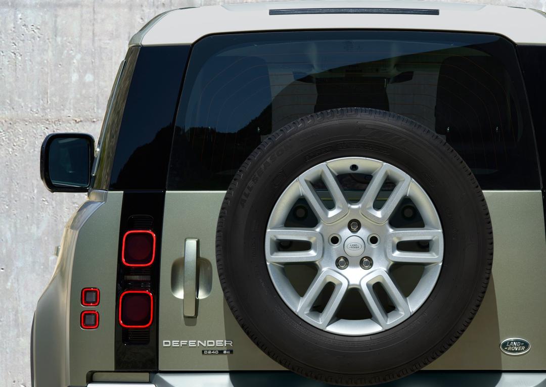 19" Style 6010