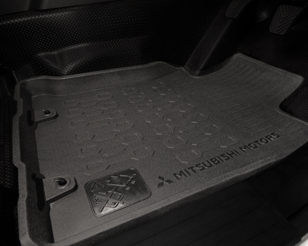 Rubber Mats with Low Edge - Single Cab