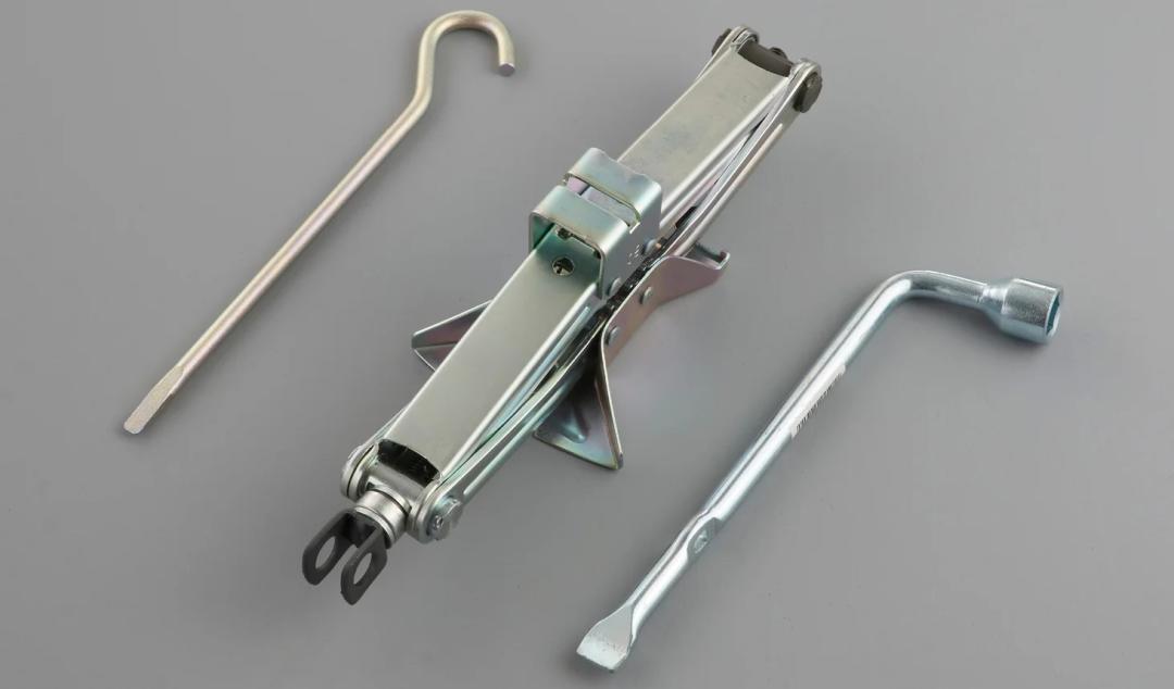 e VITARA Jack Kit