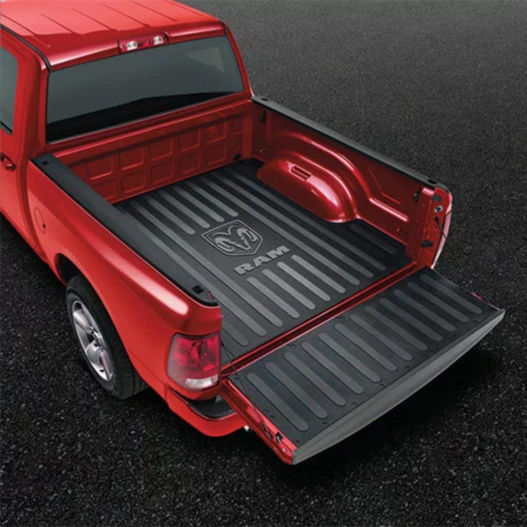 BED MAT - TO SUIT 5'7" BED - 82215784AB