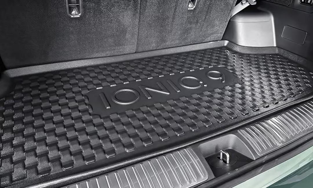Cargo liner tray | 5 seat