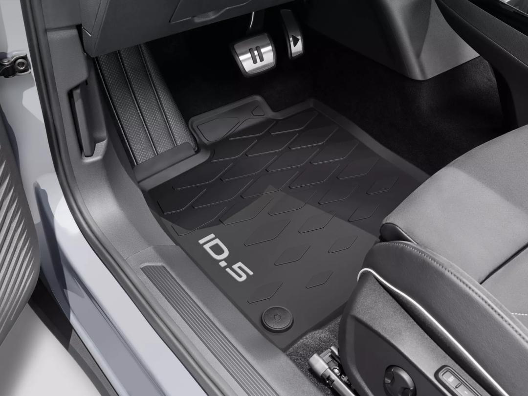 All-weather floor mats