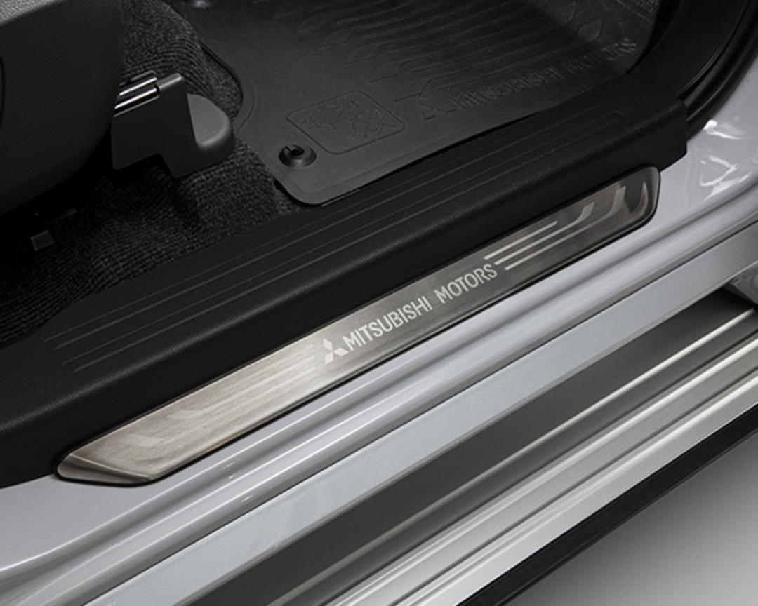 Scuff plates - Stainless steel