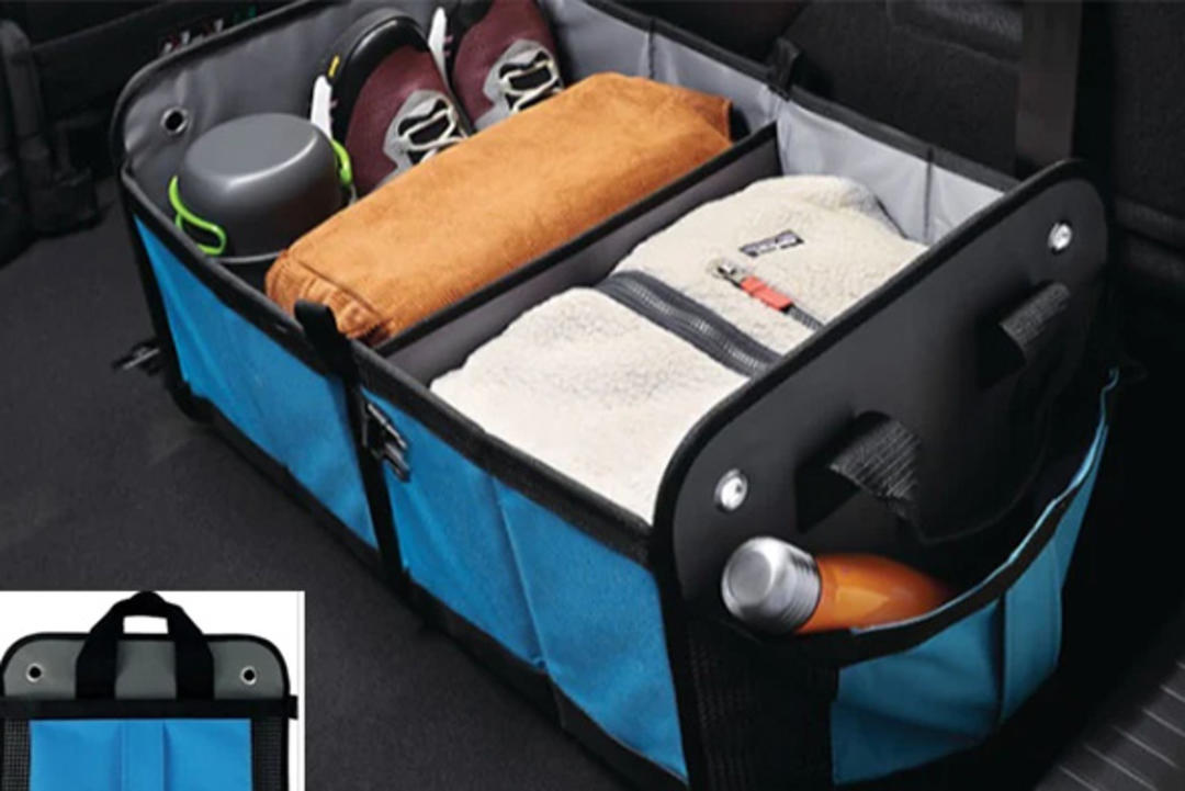 Compartmentalised boot storage box