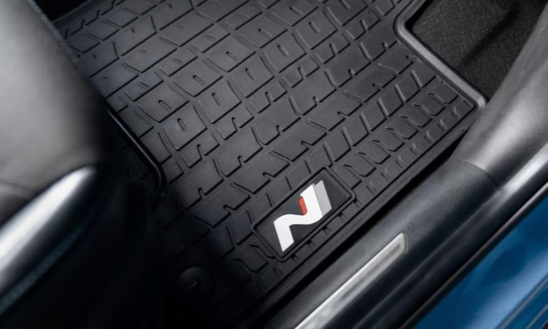 Tailored Rubber floor mats (set of 4) - Black