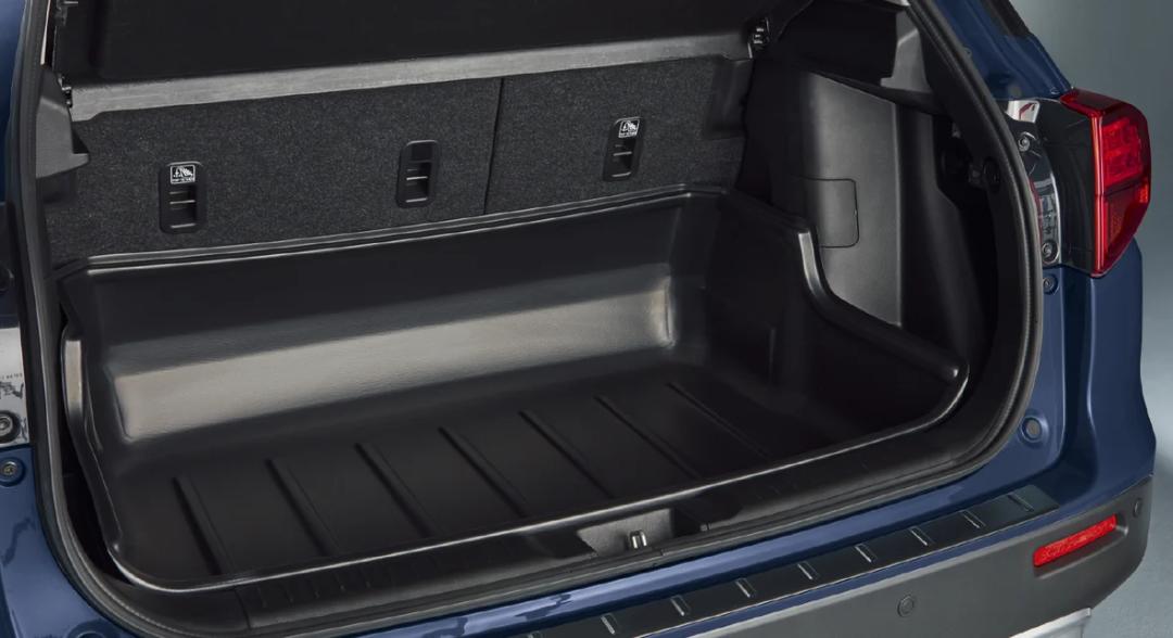 Vitara Hybrid - Cargo Tray with Raised Edges