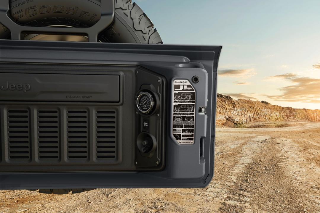 Air Compressor - Tailgate Integrated