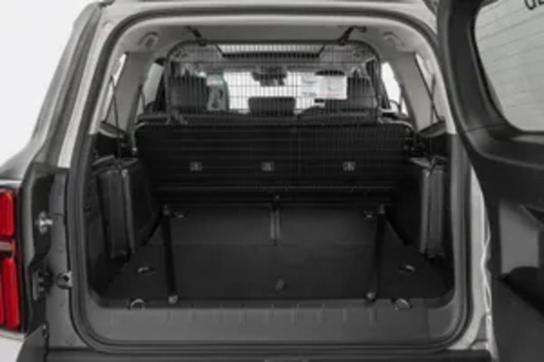 Tank 500 Cargo barrier