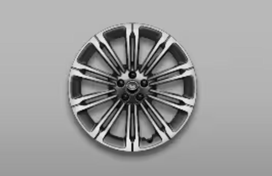 23" Style 1075, Diamond Turned with Dark Grey contrast