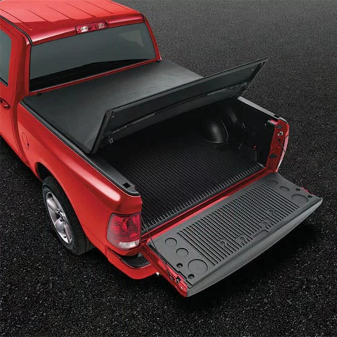 HARD FOLDING TONNEAU COVER - 5'7" BED (NON RAMBOX) - 82215227AE