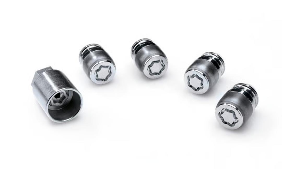 Locking Wheel Nuts & Key