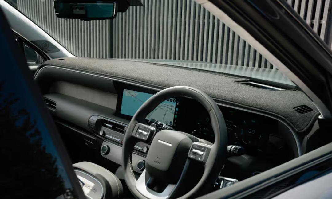 Dash mat