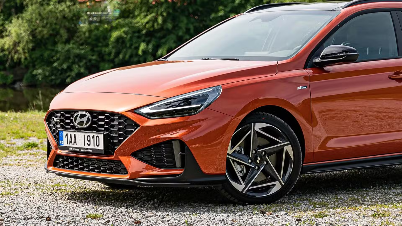 2025 Hyundai i30 Hatchback: Powertrain Updates and New Features featured image
