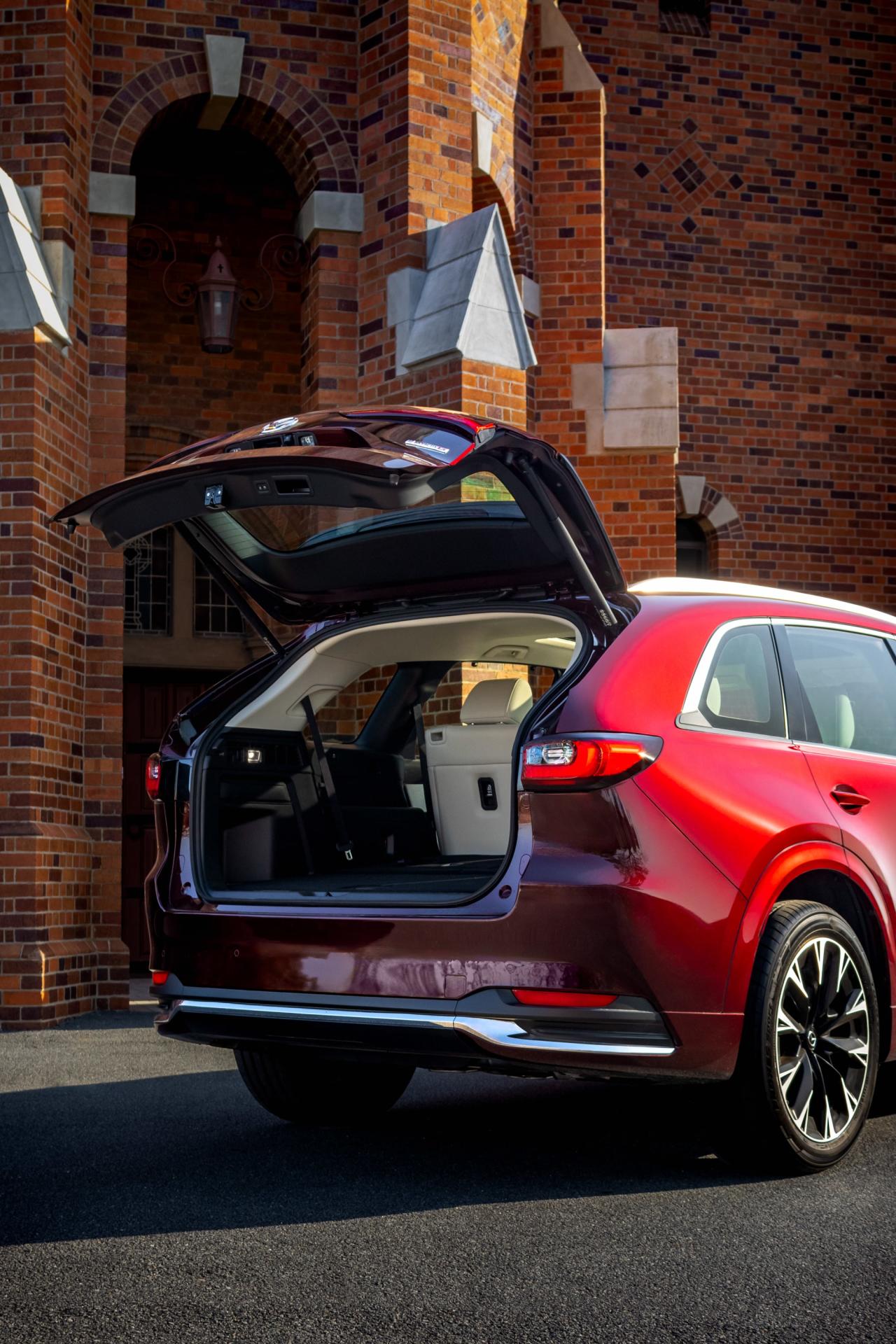 5 Things We Love About the Mazda CX-90 featured image