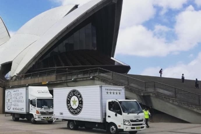 Unrivalled Reliability makes for Five Star Removals. featured image