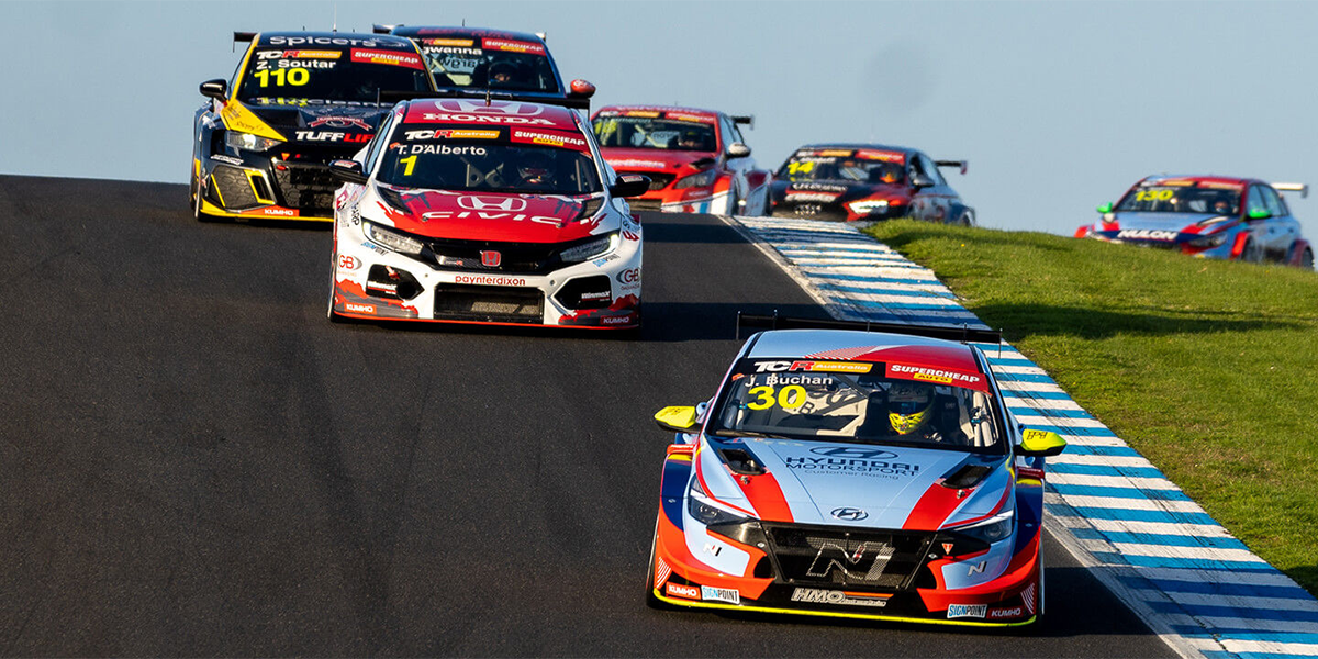 Hyundai i30 N TCR wins the iconic Phillip Island circuit featured image