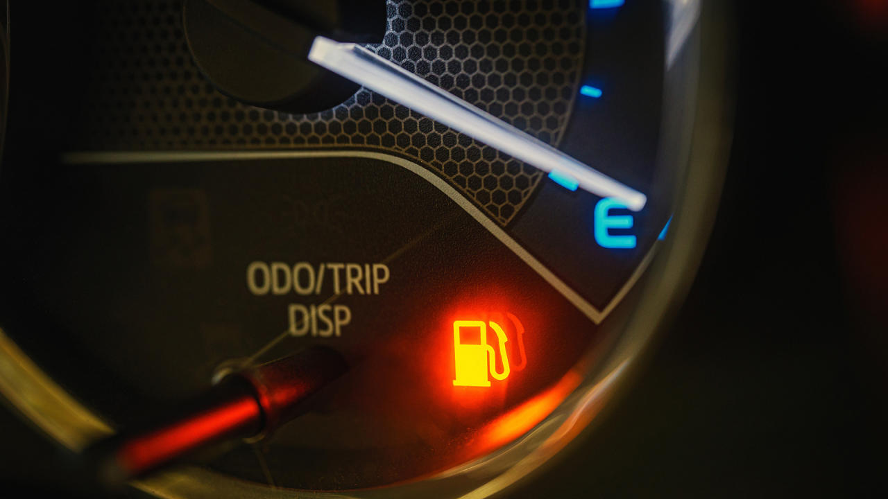 Fuel Saving Tips to Delay the Low Fuel Light featured image