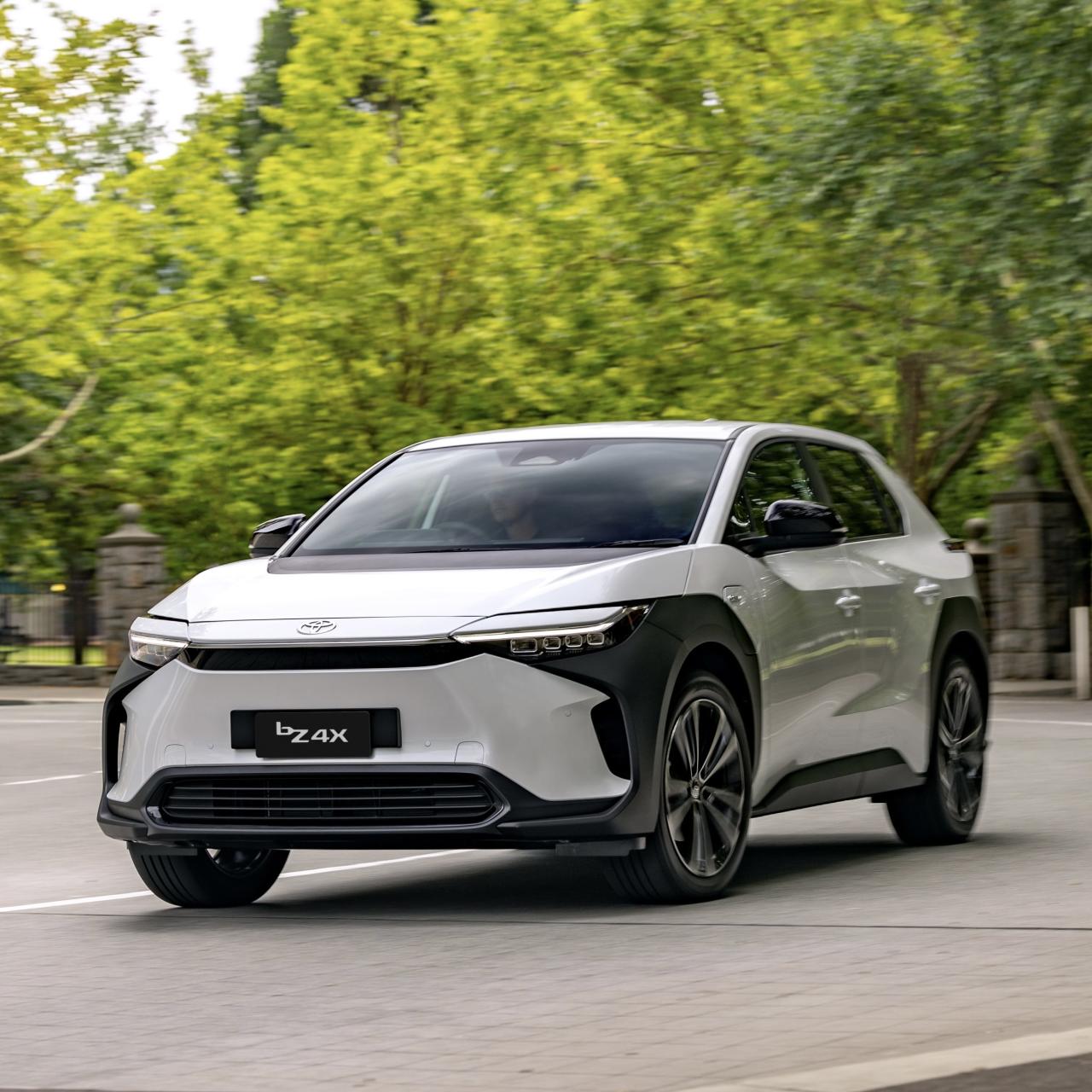 Navigating the Future of Driving - HEVs, BEVs, Mild Hybrids featured image