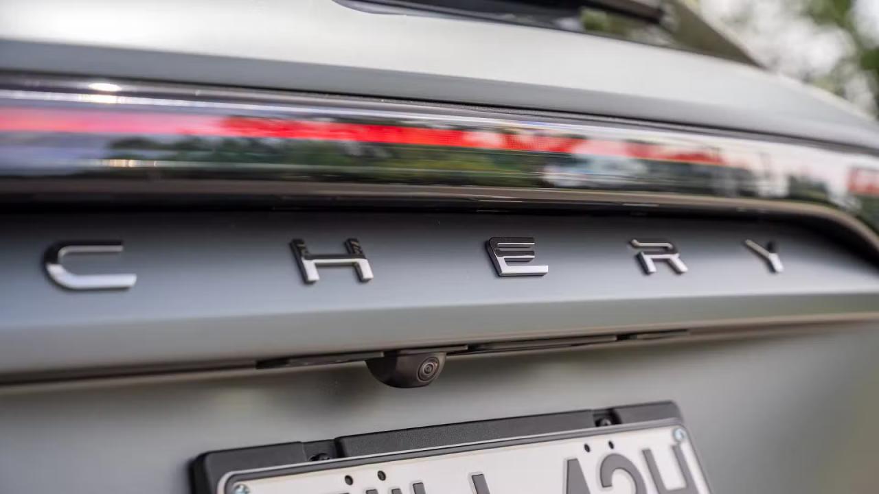 Chery Solid-State Battery Breakthrough: 1500km EV Range Could Be the Future featured image
