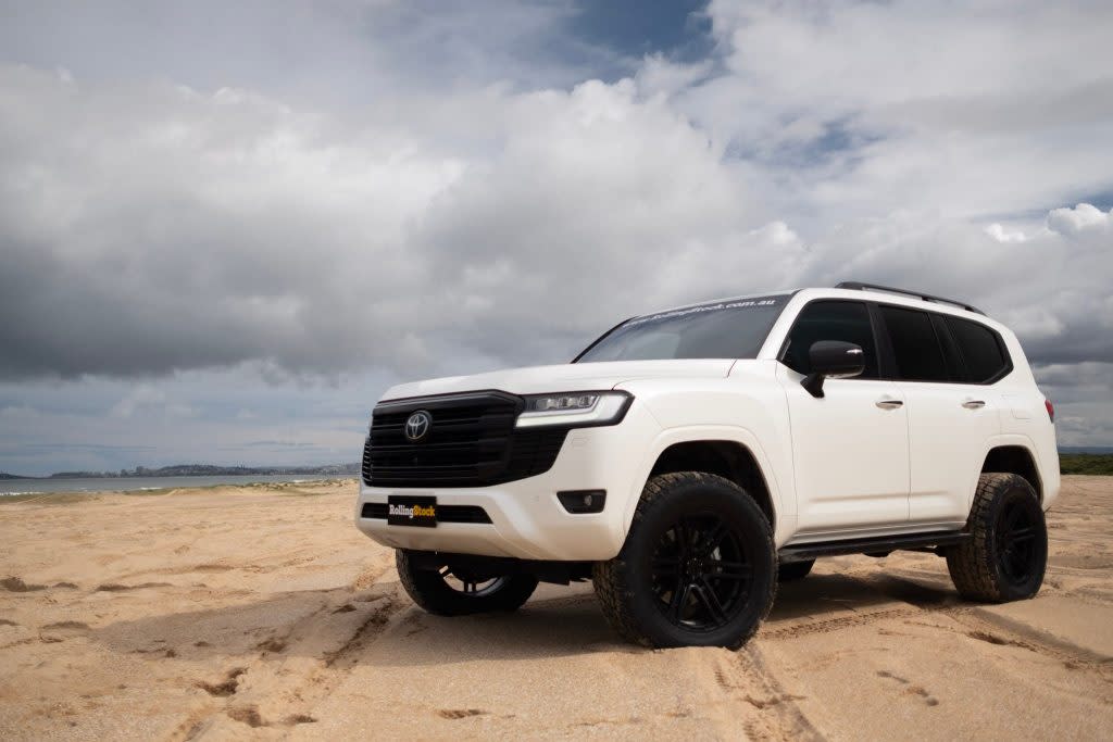 Top 5 Best 4WDs for Beach Driving in Australia featured image
