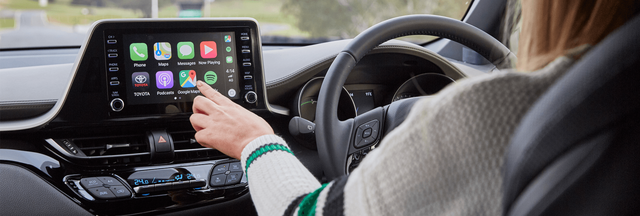 Toyota introduces Apple CarPlay®/Android Auto™ on select vehicles featured image