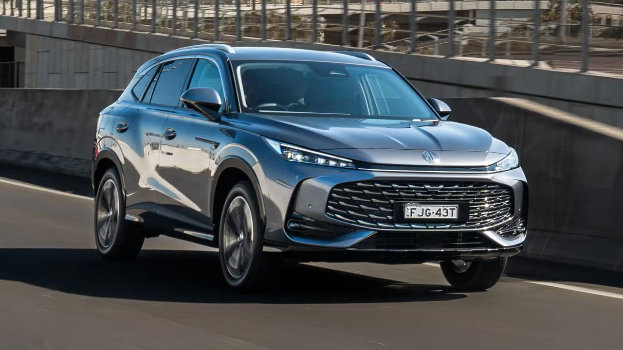 2025 MG HS: Pricing, Specifications, and What to Expect featured image