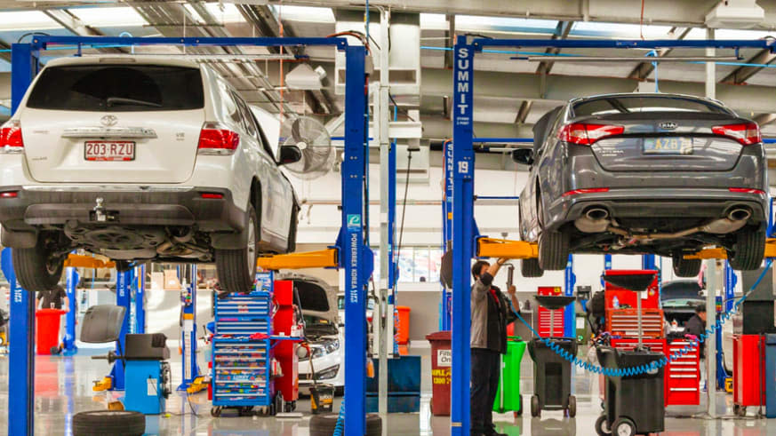 When is the Right Time to Change Your Car? featured image