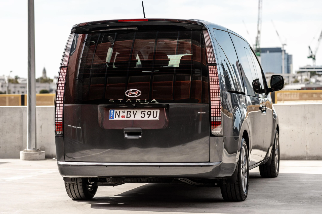 Finding the Perfect People Mover: Top Options Under $70,000 featured image