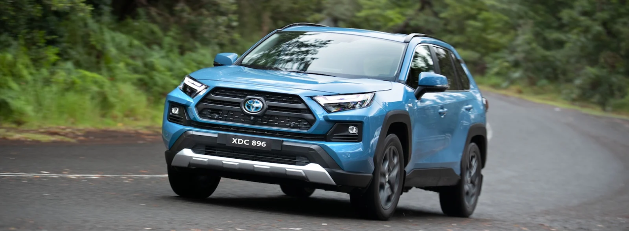TOYOTA RAV4 LEADS MARKET WITH HIGHEST SALES IN ITS HISTORY featured image