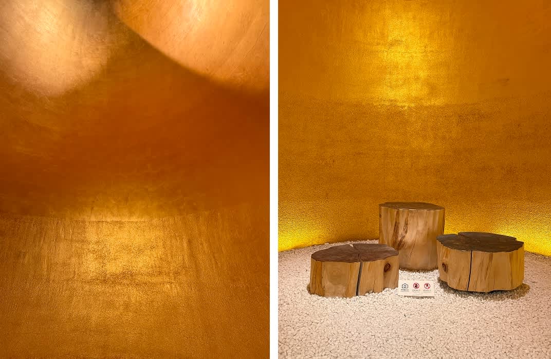 Immersive walk-in installation of gold leaf in the Tokyo (Nihonbashi) store of HAKUZA Inc. Photos: Jane Johnston.