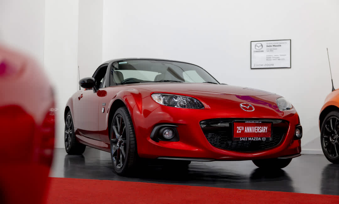  Red Mazda MX-5 25th Anniversary Edition 