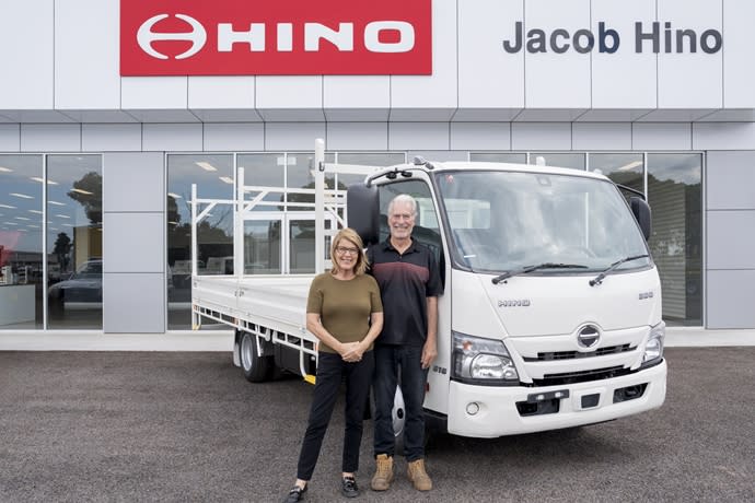 L-R Susan and Neville Jacob from Shepparton’s Jacob Hino.