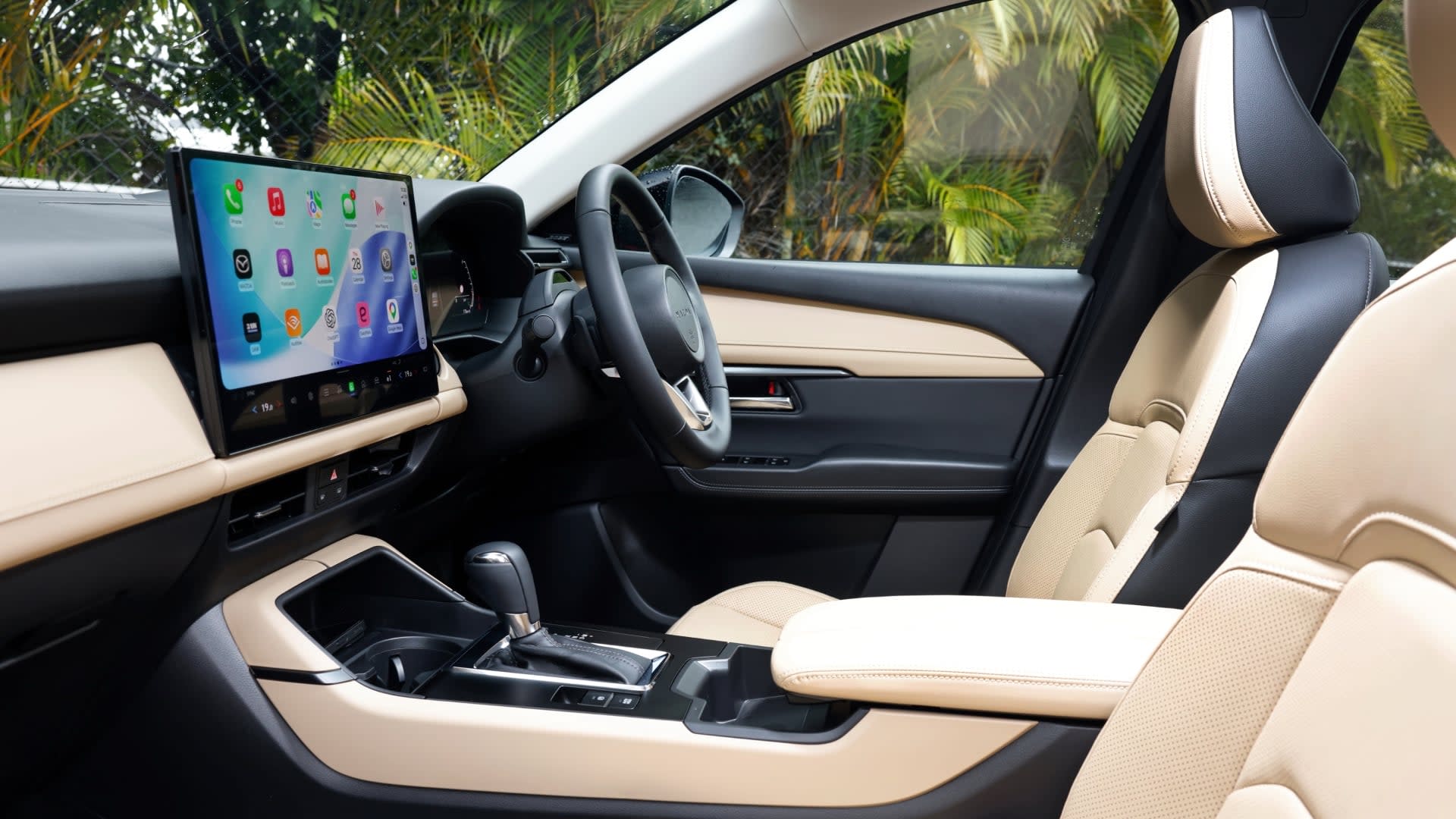 Tech Drive: Inside the New Mazda CX-5 Cabin