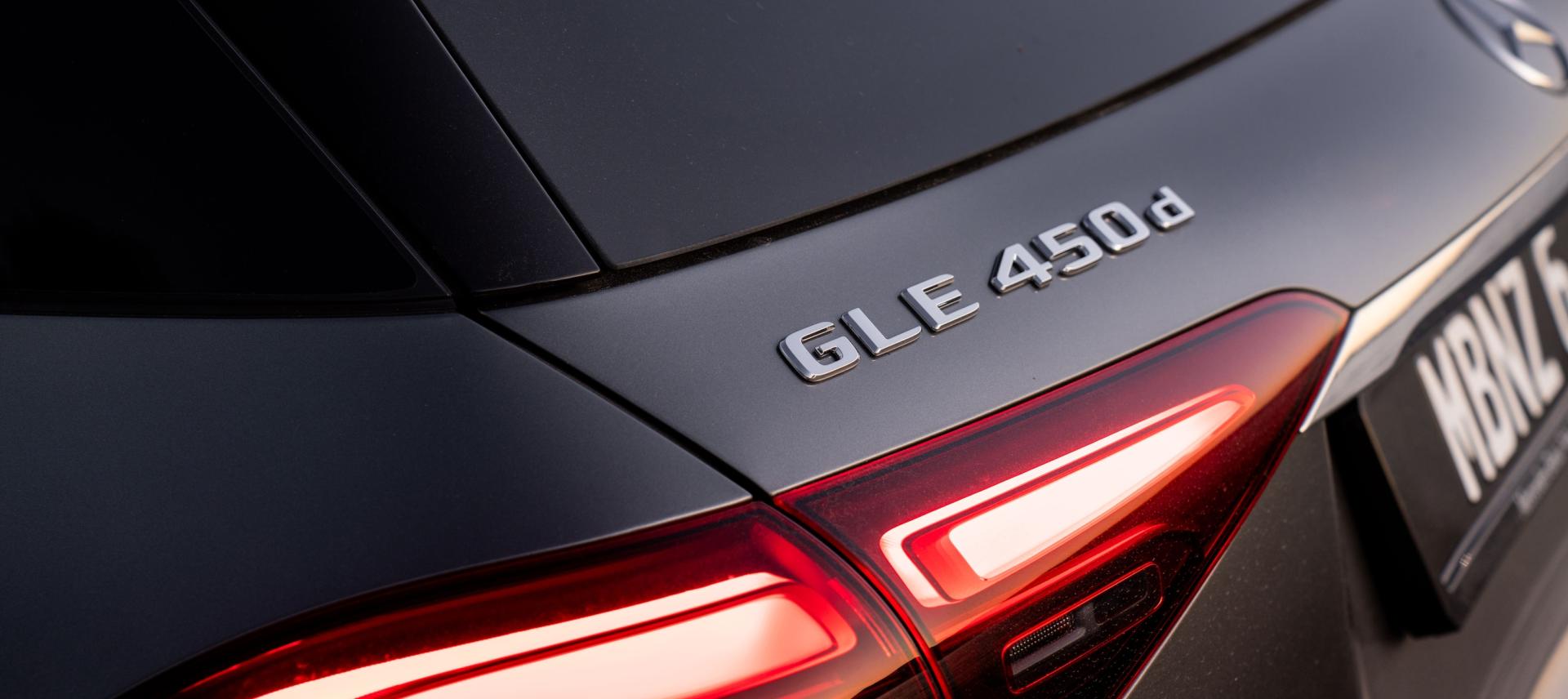 Decoding Mercedes-Benz Vehicle Model Numbers and Badges banner