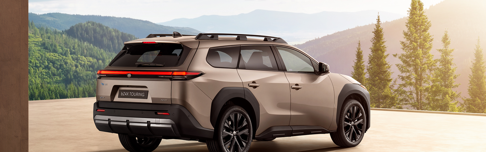 Toyota bZ4X vs bZ4X Touring: Which One Is Right for You? banner