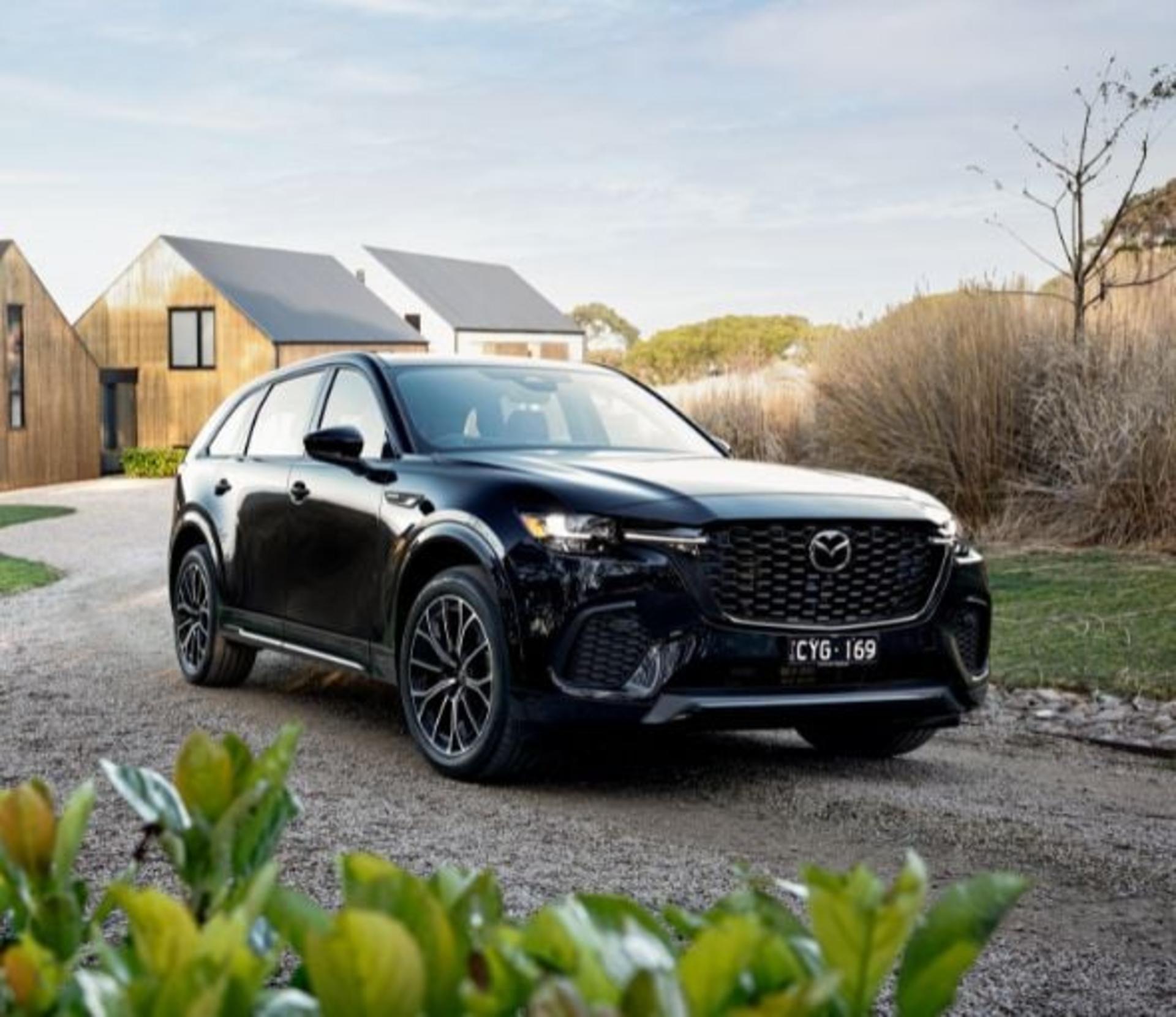 First-Ever Mazda CX-60 Inline-Six Petrol MHEV Sets New Efficiency Standards banner