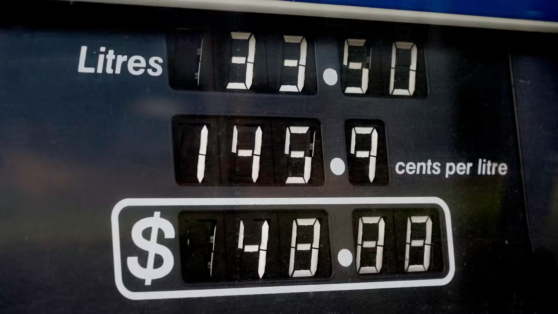 Navigating Fuel Economy: Real-World Insights and Practical Tips banner