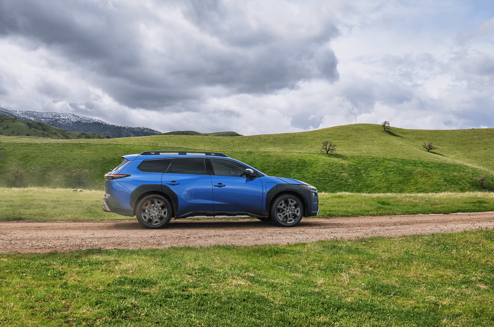 Subaru Trailseeker Review: Is This Subaru's Best Electric SUV Yet? banner
