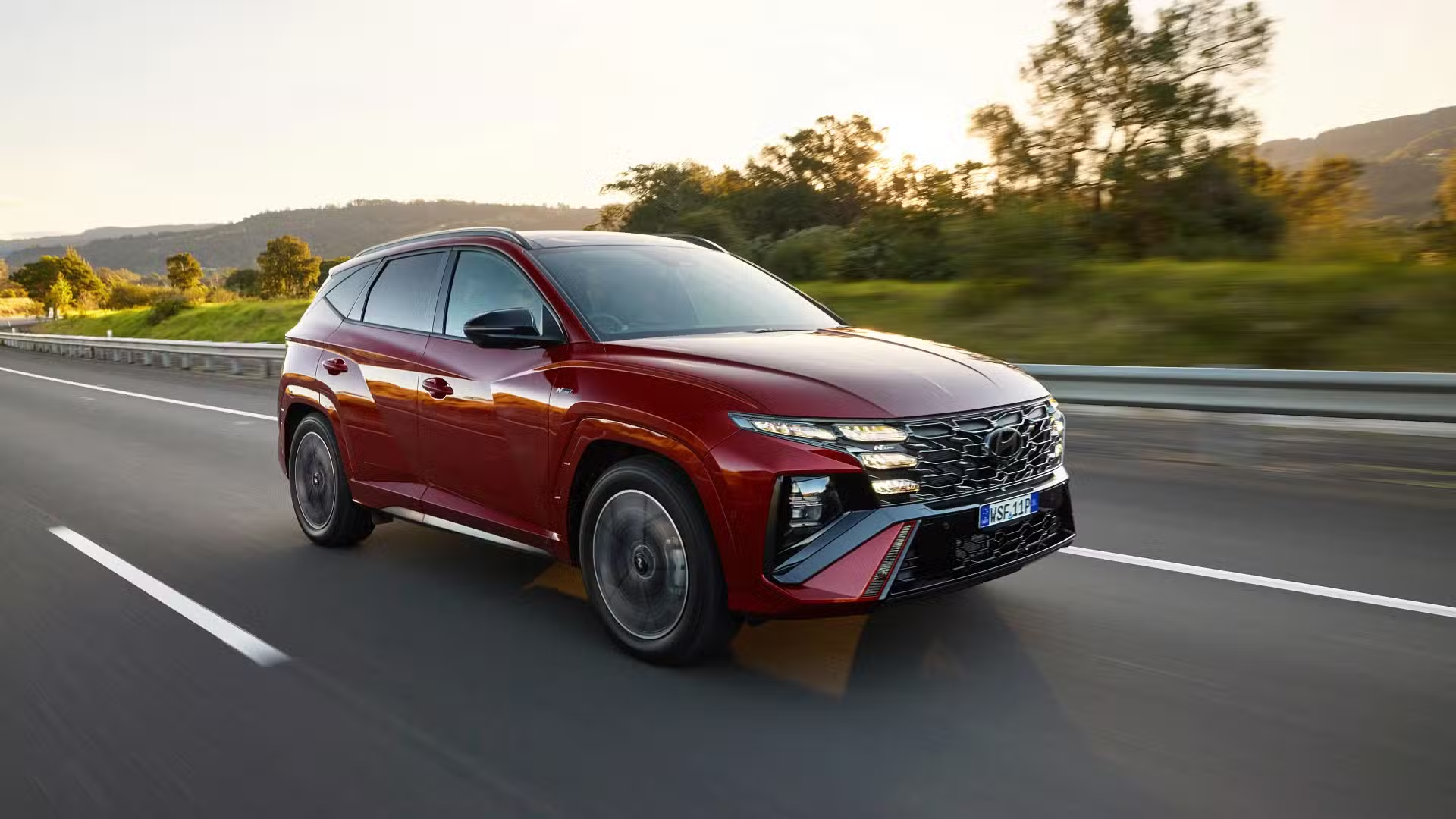 Hyundai Tucson Hybrid Targets Toyota RAV4 Hybrid with October Drive-Away Deals banner