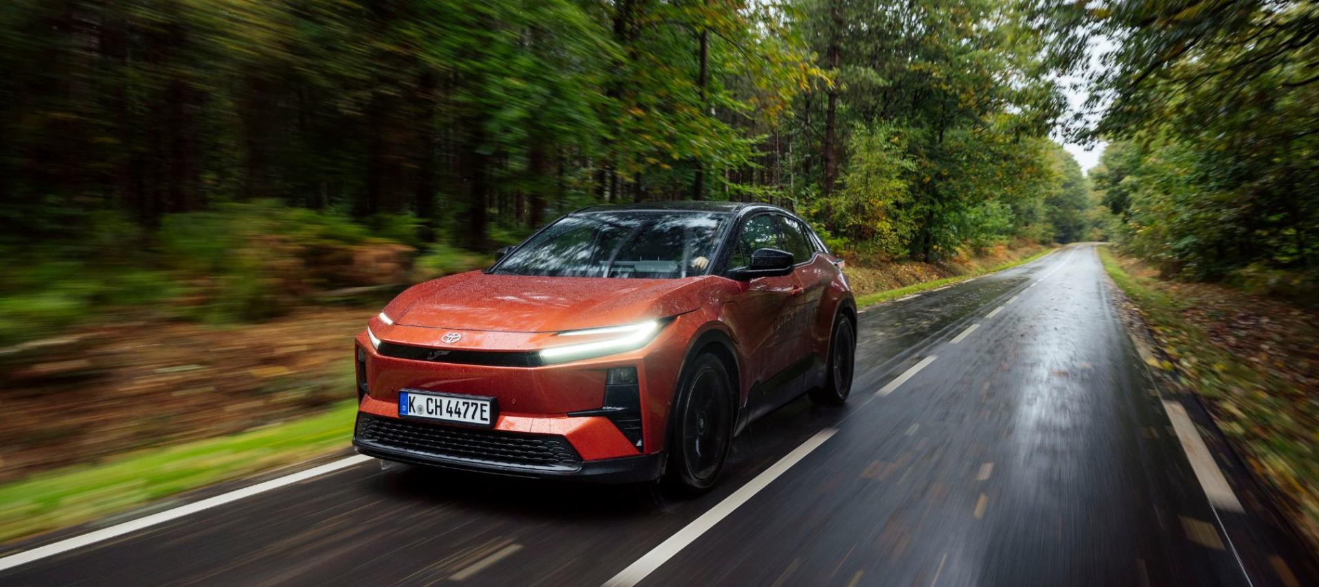 Toyota Electric Charging FAQs banner