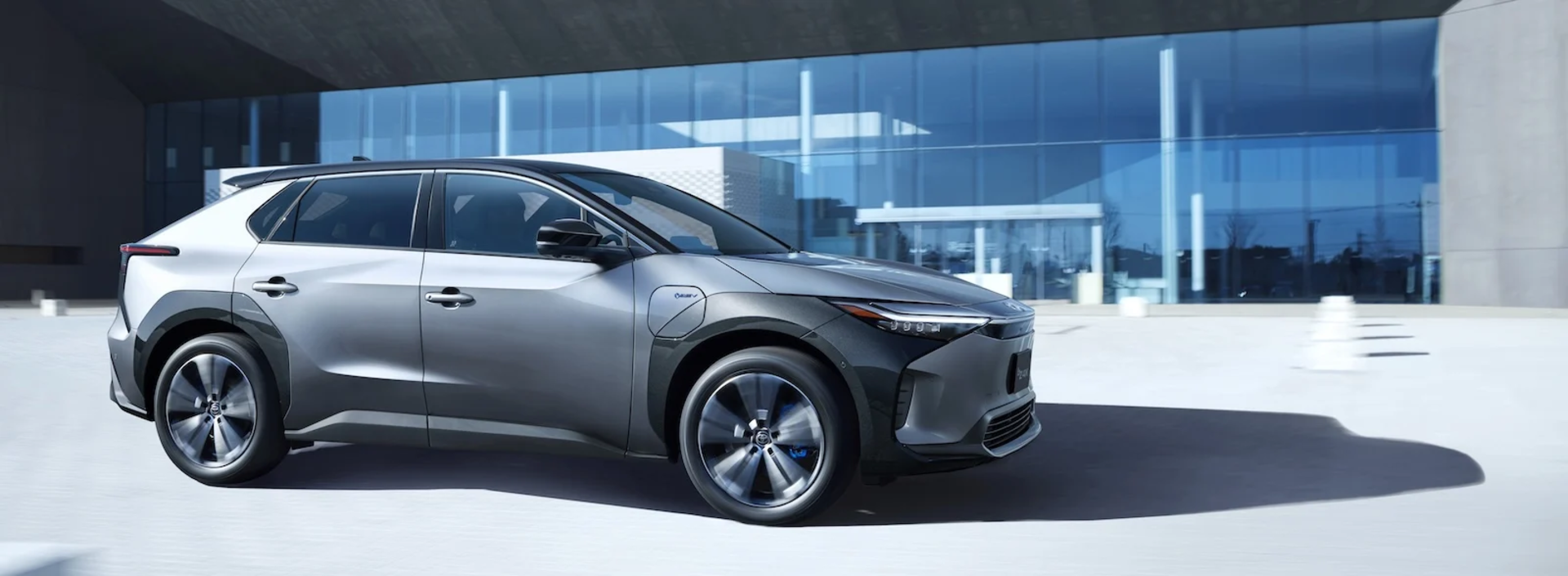 TOYOTA IMPROVES BATTERY PERFORMANCE AHEAD OF bZ4X LAUNCH banner