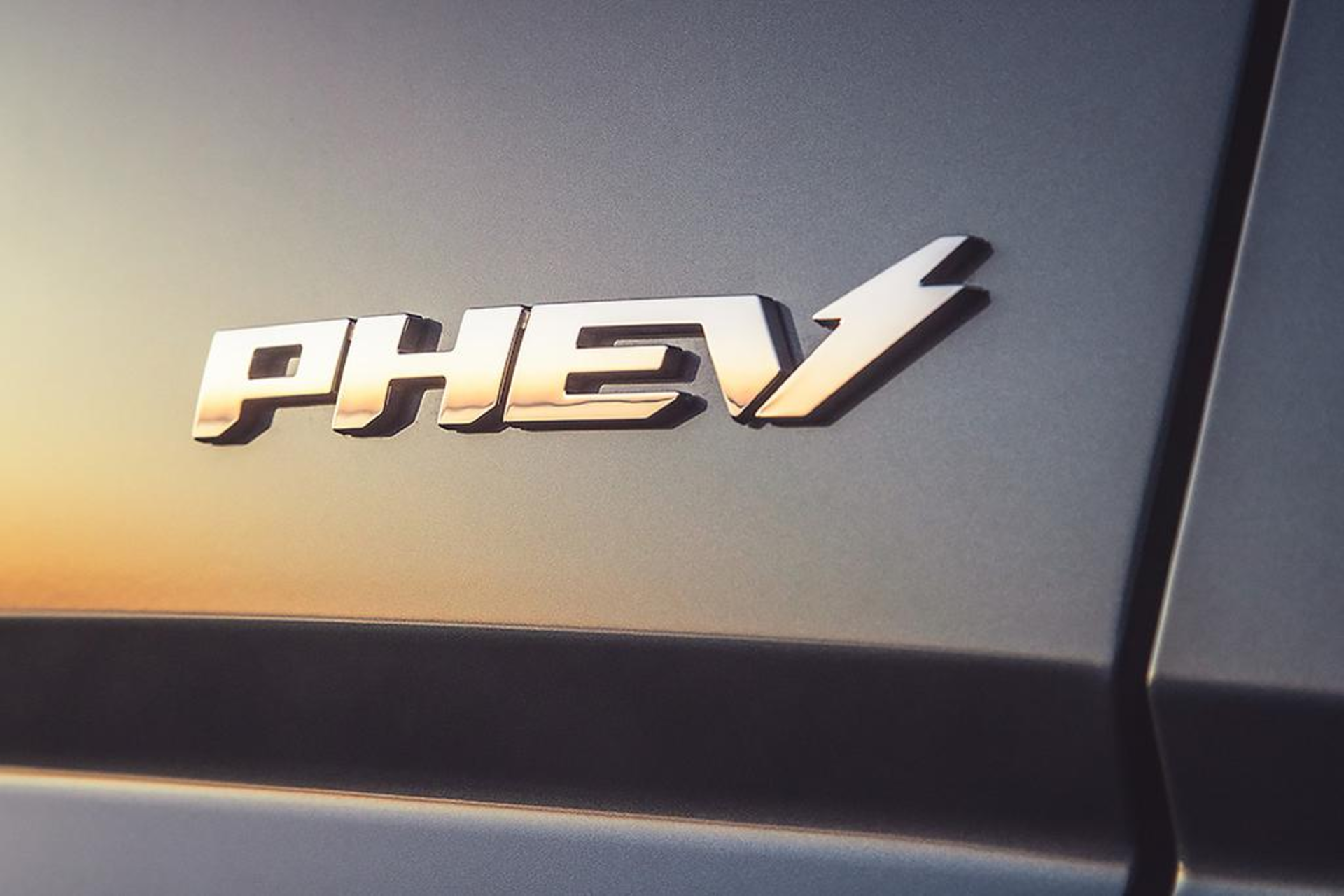 Five Things to Know Before Buying a Plug-In Hybrid Vehicle (PHEV) banner