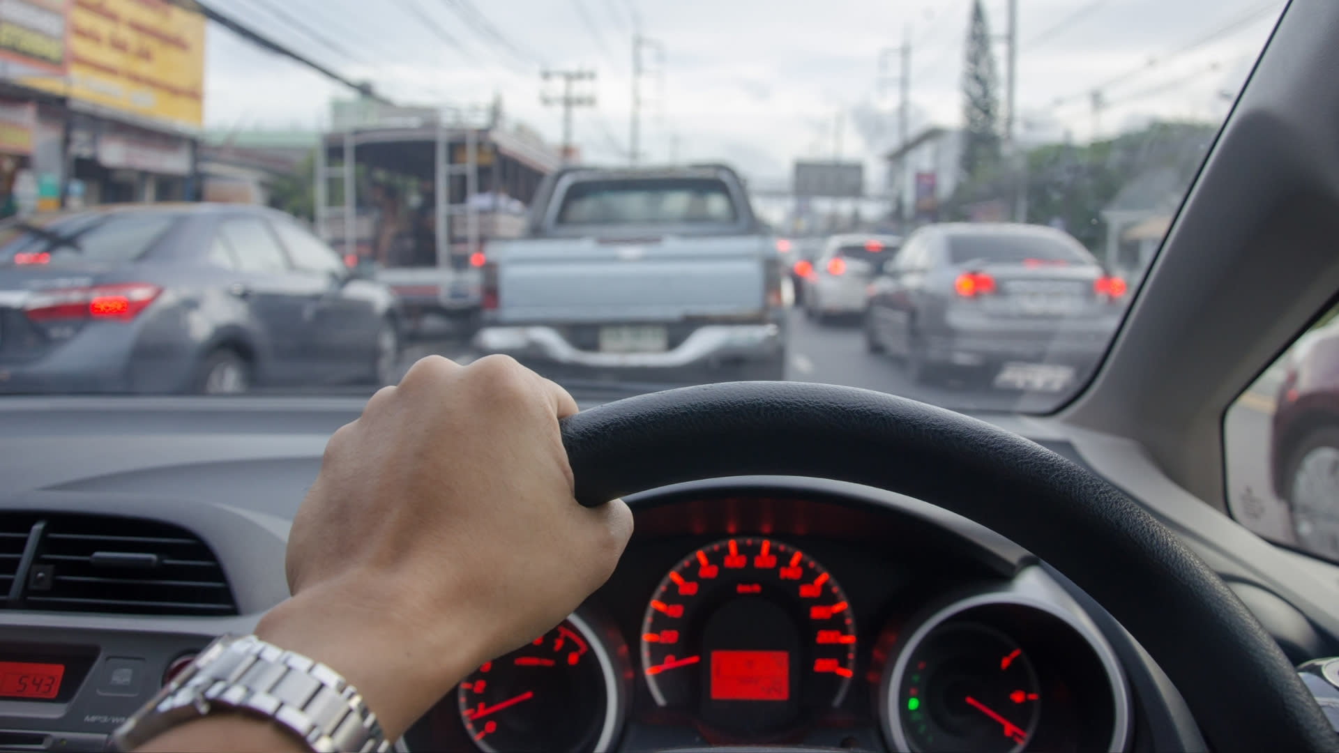 Auto v Manual for Open Roads or City Driving banner